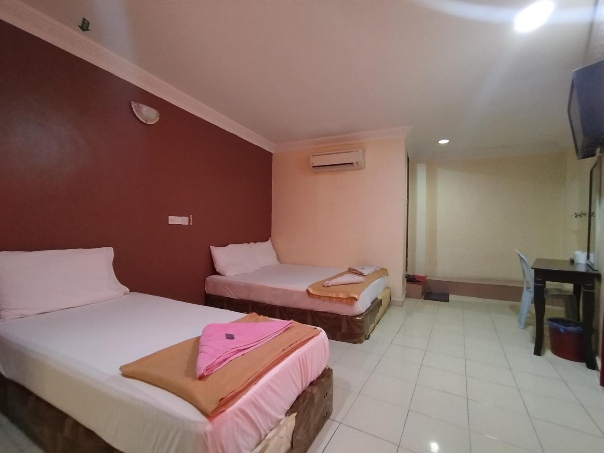 Sentosa Villa Hotel Кланг Экстерьер фото